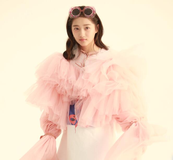 #250 关晓彤 美照