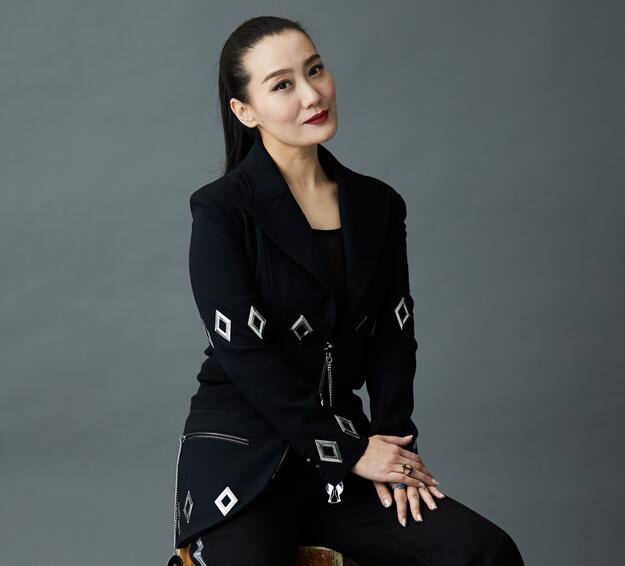 #342 谭晶 美照