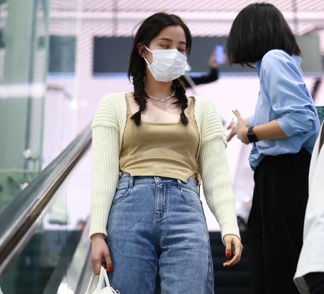 #491 欧阳娜娜 机场