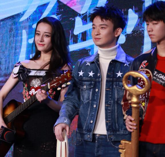 #529 迪丽热巴 黑裙现场